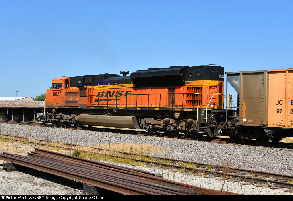 BNSF 9027